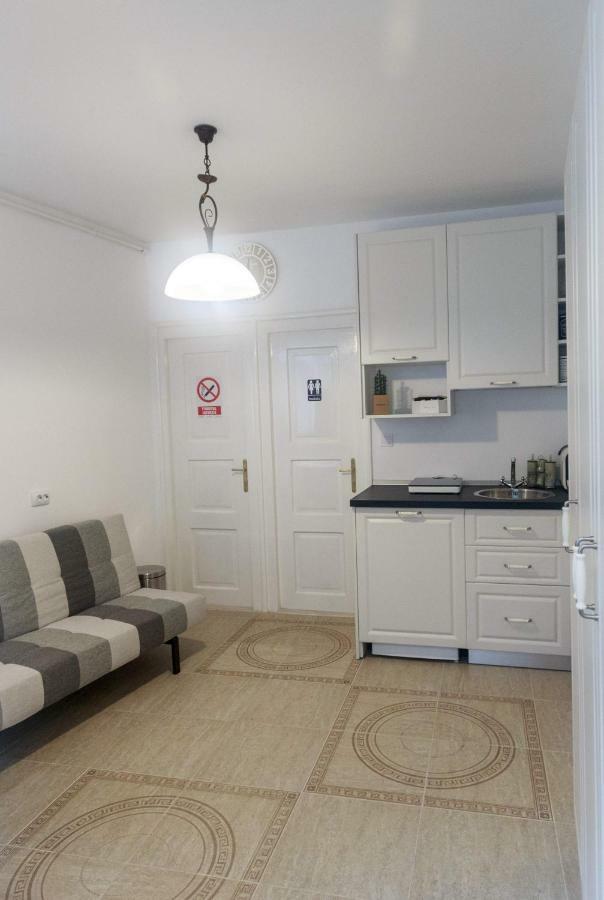 Strada Muresenilor - Savas Apartament Brassó Kültér fotó